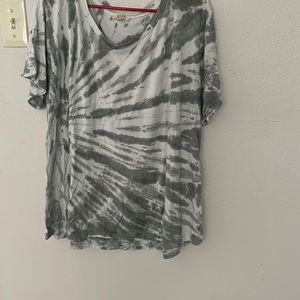 Kori America 2X gray white good condition